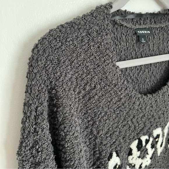 Torrid Gray Boucle Knit LOVE Graphic Sweater (H1) - Picture 6 of 16